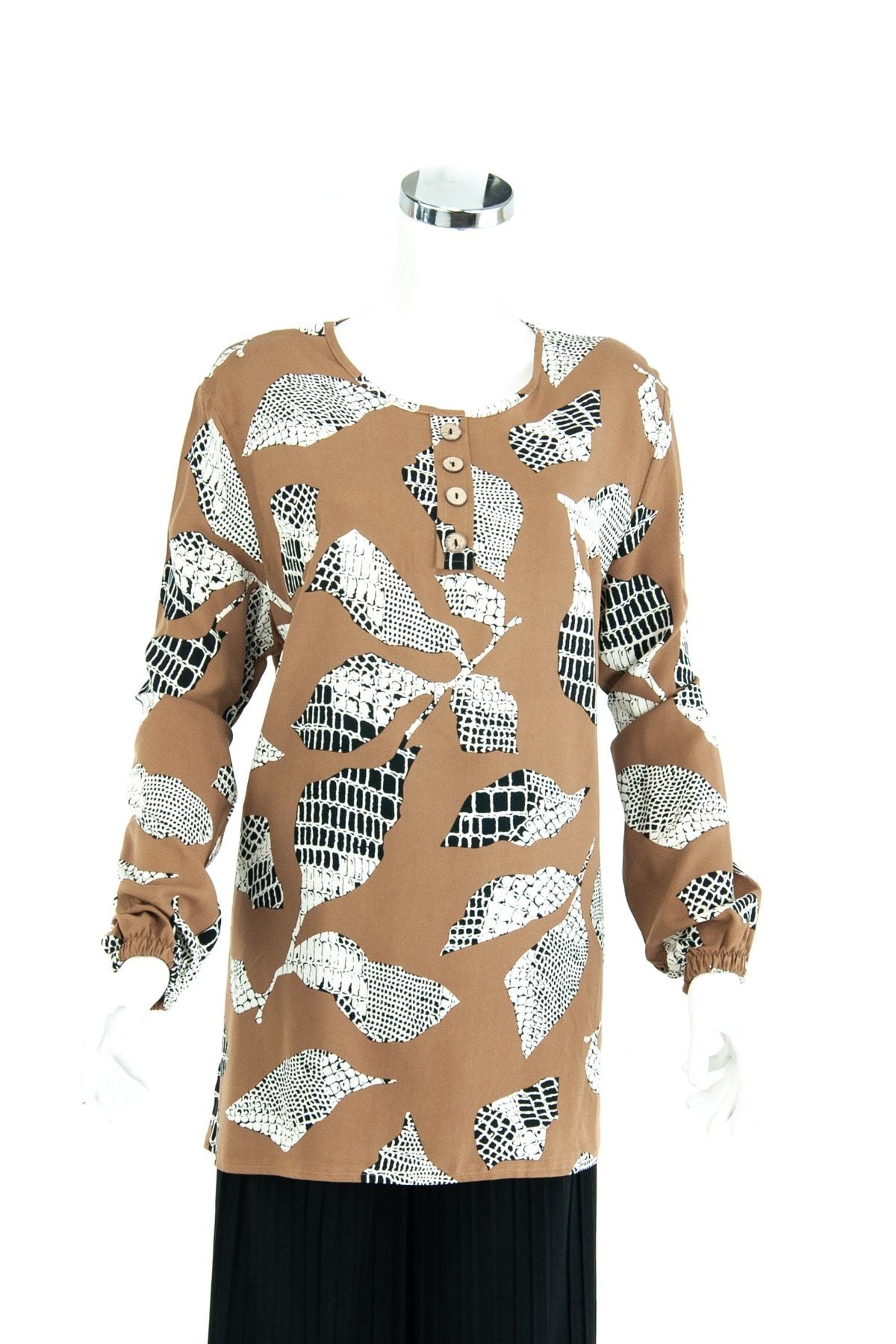 Kadın Yuvarlak Yaka Uzun Kol Şık Motif Desenli Rahat Kesim Likrasız Viskon Kumaş Anne Bluz